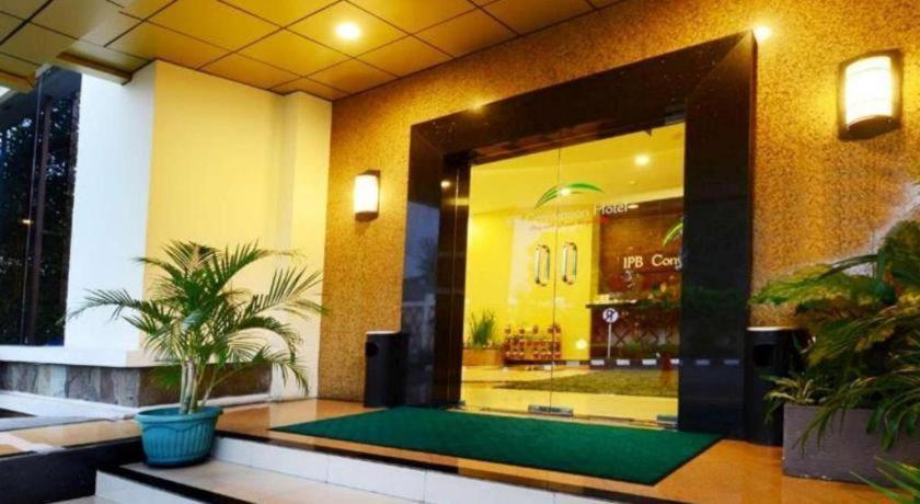 Ipb Convention Hotel Botani Square Богор Екстериор снимка
